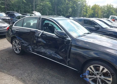 2016 Mercedes-Benz C 300 4Matic/Luxury 4Matic/Sport 4Matic from USA, damaged, VIN 55SWF4KB3GU178753